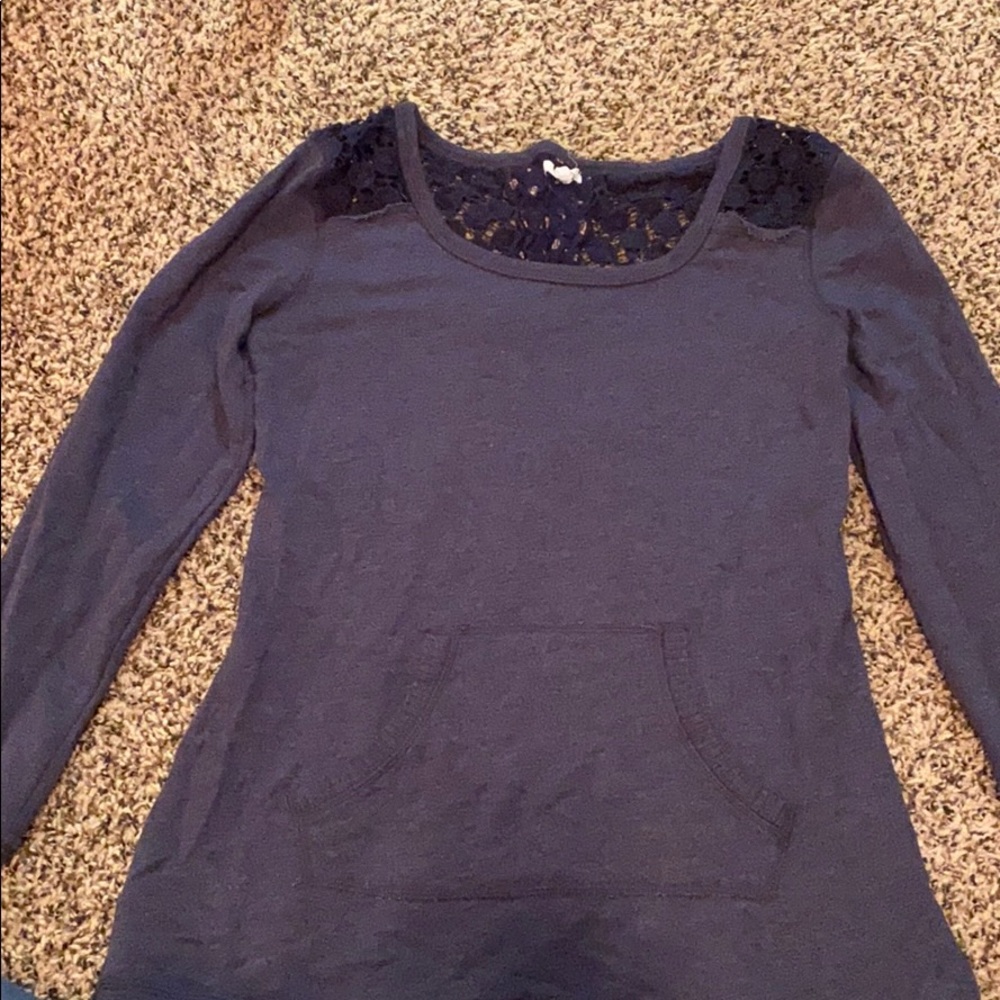 Love sleeve shirt